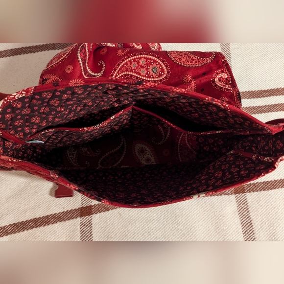 Vera Bradley MESA RED messenger bag - Picture 6 of 14